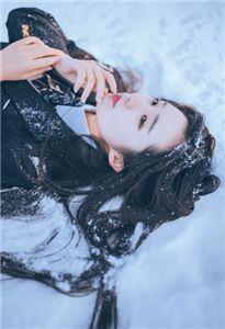 霸道总裁的白月光回来了